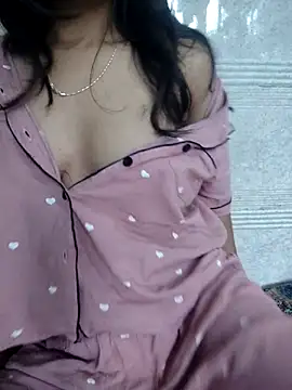 Snapshot of shila_rani chatting on October 27, 8:37 am shila rani online show from October 27, 8:37 am