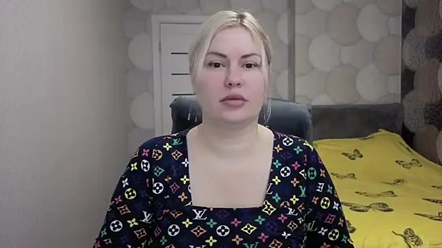 CrystallKiss online show from November 29, 11:27 pm