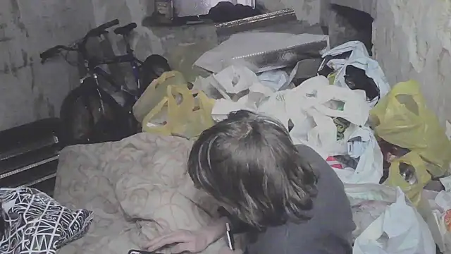 makarov1993 online show from May 16, 3:38 am
