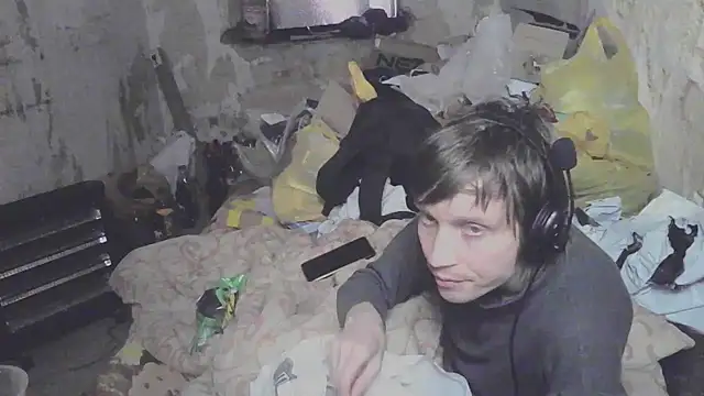 makarov1993 online show from May 4, 5:44 am