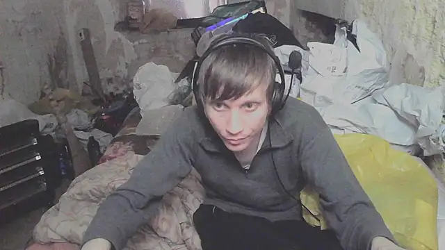 makarov1993 online show from April 4, 9:38 am