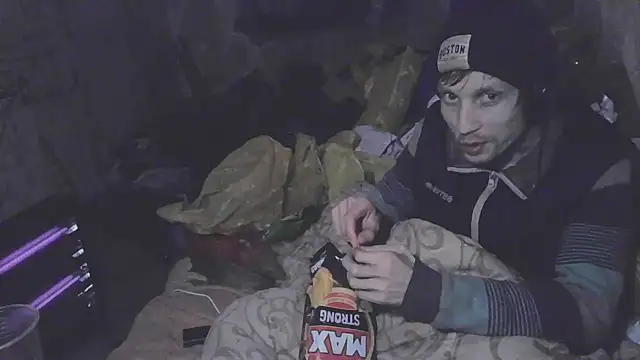 makarov1993 online show from February 18, 5:27 am