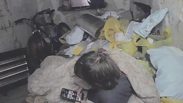 makarov1993 online show from May 6, 12:47 am