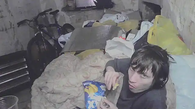 makarov1993 online show from May 7, 5:55 am