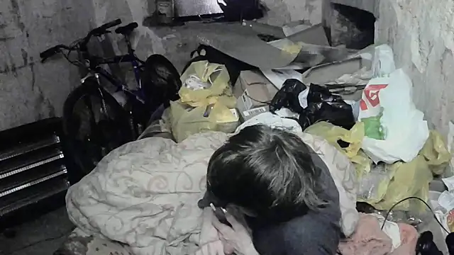 makarov1993 online show from May 13, 5:58 am
