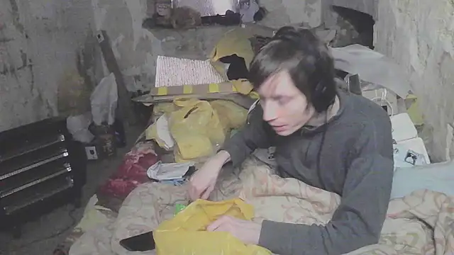 makarov1993 online show from April 24, 2:24 am