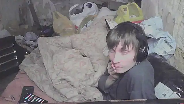 makarov1993 online show from April 7, 8:10 pm