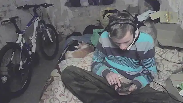 makarov1993 online show from October 14, 9:25 pm
