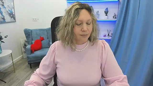 NinaStarle online show from May 2, 4:28 am