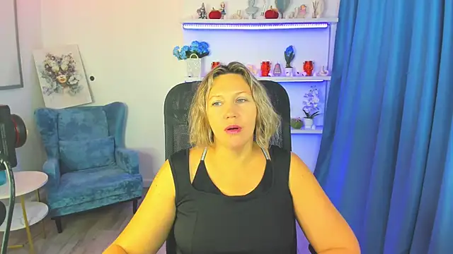 NinaStarle online show from November 2, 4:39 am