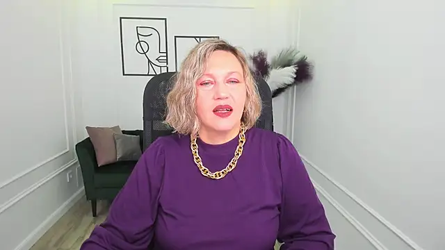 NinaStarle online show from November 5, 4:26 am