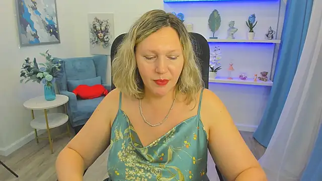 NinaStarle online show from May 13, 11:39 am