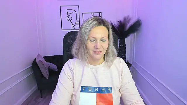 NinaStarle online show from September 11, 4:34 am