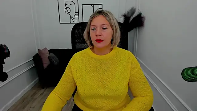 NinaStarle online show from October 2, 4:38 am