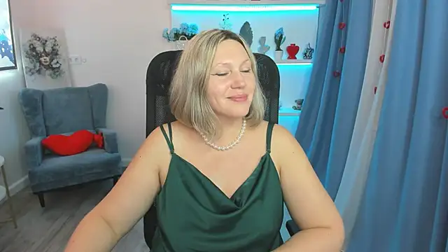 NinaStarle online show from March 4, 11:51 am