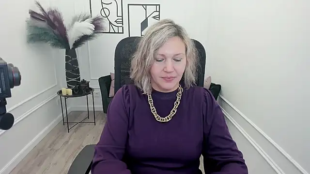 NinaStarle online show from November 30, 4:24 am