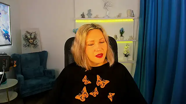 NinaStarle online show from November 27, 4:35 am