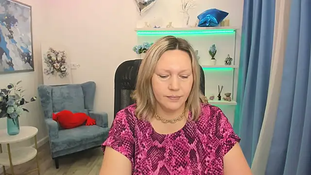 NinaStarle online show from April 23, 4:30 am