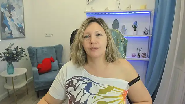 NinaStarle online show from May 10, 4:38 am