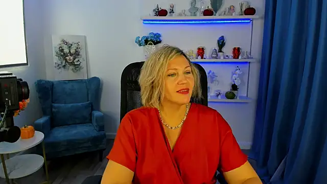 NinaStarle online show from October 19, 4:37 am