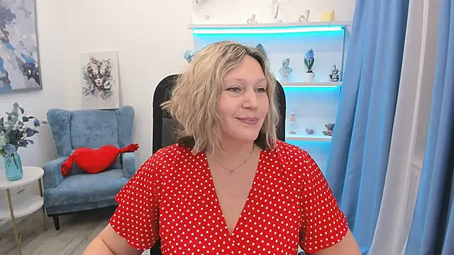 NinaStarle online show from May 28, 11:49 am