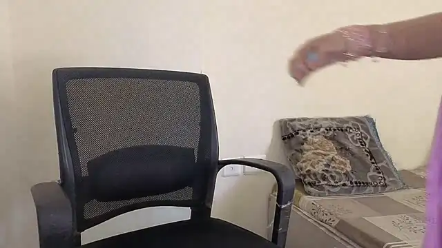 BABY RANI  online show from April 15, 5:13 am