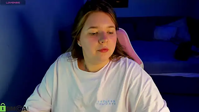 Chloee White online show from September 29, 6:53 am