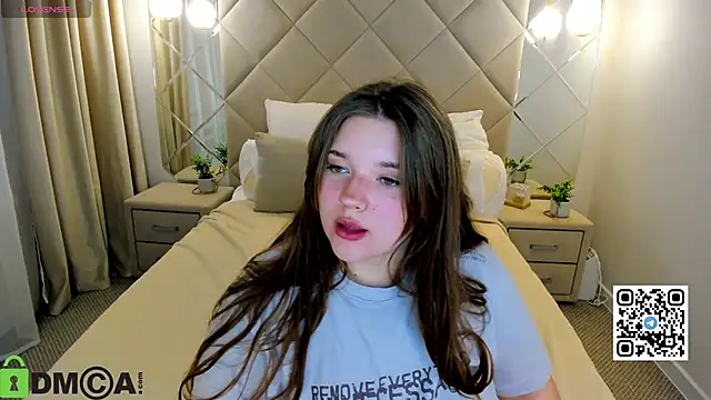 Chloee White online show from October 9, 11:49 pm