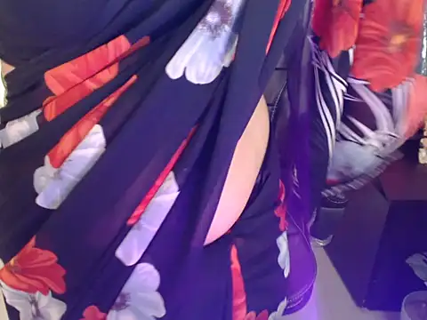 Snapshot of anika_bold chatting on November 12, 3:32 am anika bold online show from November 12, 3:32 am