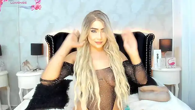 ViictoriaGrey online show from April 24, 3:41 am