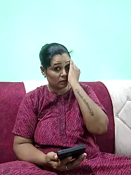 tamilaruvi online show from May 3, 5:45 am