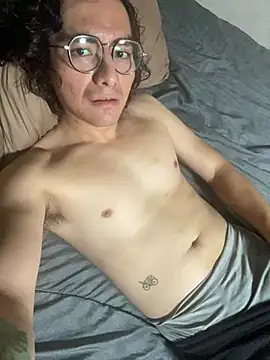 Snapshot of long_nigth chatting on June 26, 10:48 pm long nigth online show from June 26, 10:48 pm