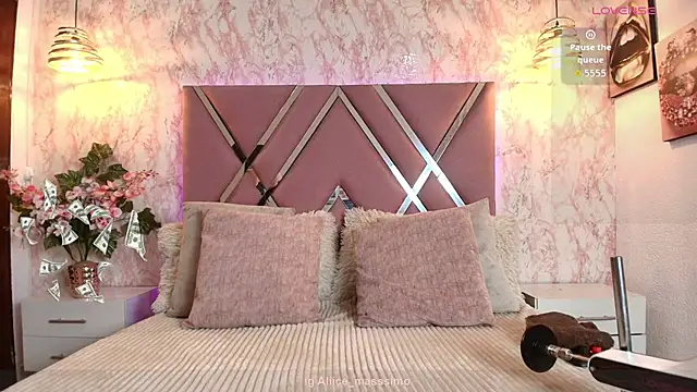 Aliice1  online show from November 11, 8:47 pm