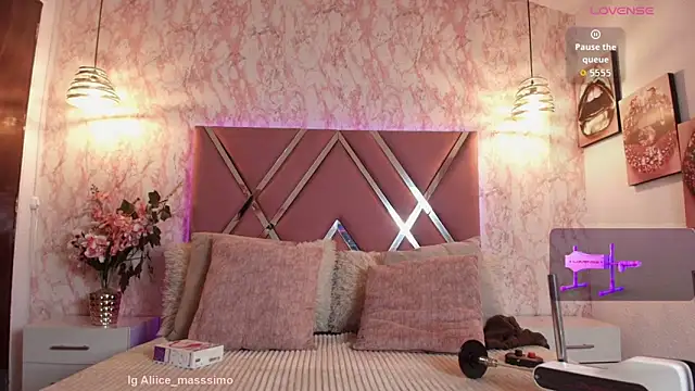 Aliice1  online show from November 22, 9:13 pm