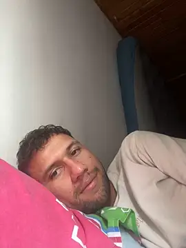 Michaell Spinelly online show from October 11, 4:41 pm