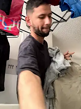 Michaell Spinelly online show from January 13, 7:07 pm