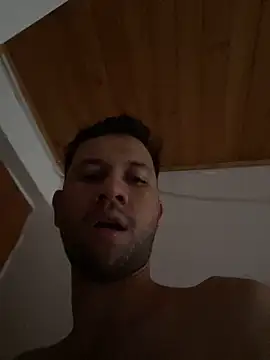 Michaell Spinelly online show from February 9, 8:29 pm