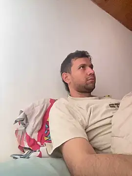 Michaell Spinelly online show from April 7, 1:57 pm