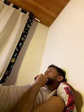 Michaell Spinelly online show from September 14, 3:29 am