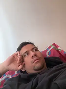 Michaell Spinelly online show from March 5, 2:46 pm