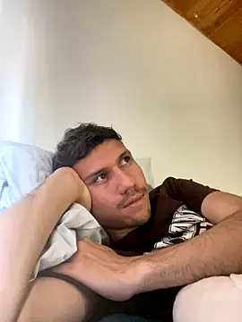 Michaell Spinelly online show from September 26, 6:59 pm