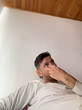 Michaell Spinelly online show from December 20, 4:54 pm