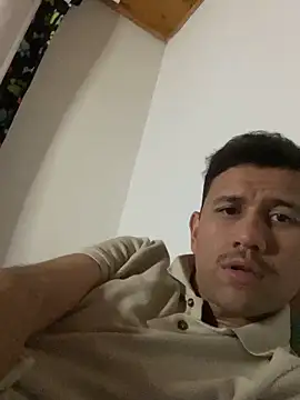 Michaell Spinelly online show from November 2, 2:16 am