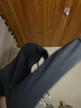 Michaell Spinelly online show from December 22, 4:23 am