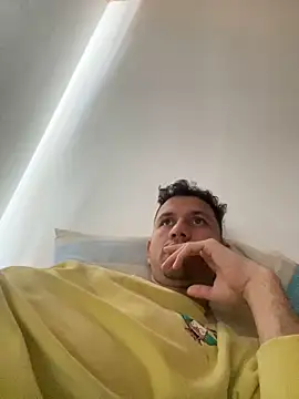 Michaell Spinelly online show from November 8, 4:43 pm