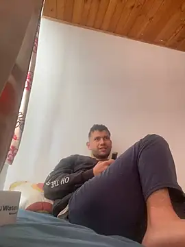 Michaell Spinelly online show from February 14, 1:44 pm