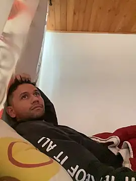 Michaell Spinelly online show from February 18, 6:48 pm