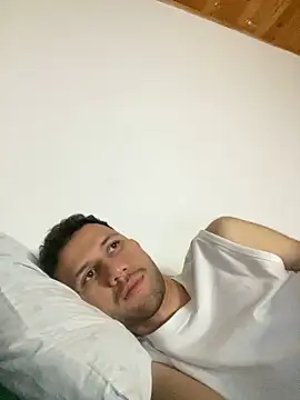 Michaell Spinelly online show from October 2, 1:53 am