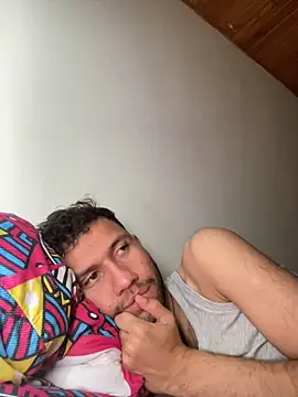 Michaell Spinelly online show from September 13, 3:23 pm