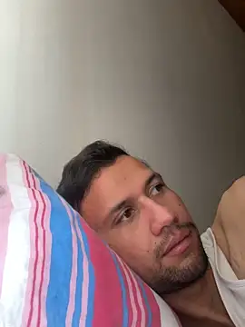 Michaell Spinelly online show from October 8, 5:13 pm